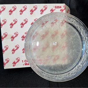 Princess House Fantasia Crystal Cake Pan 9" Round New In Box 5204 Poinsettia